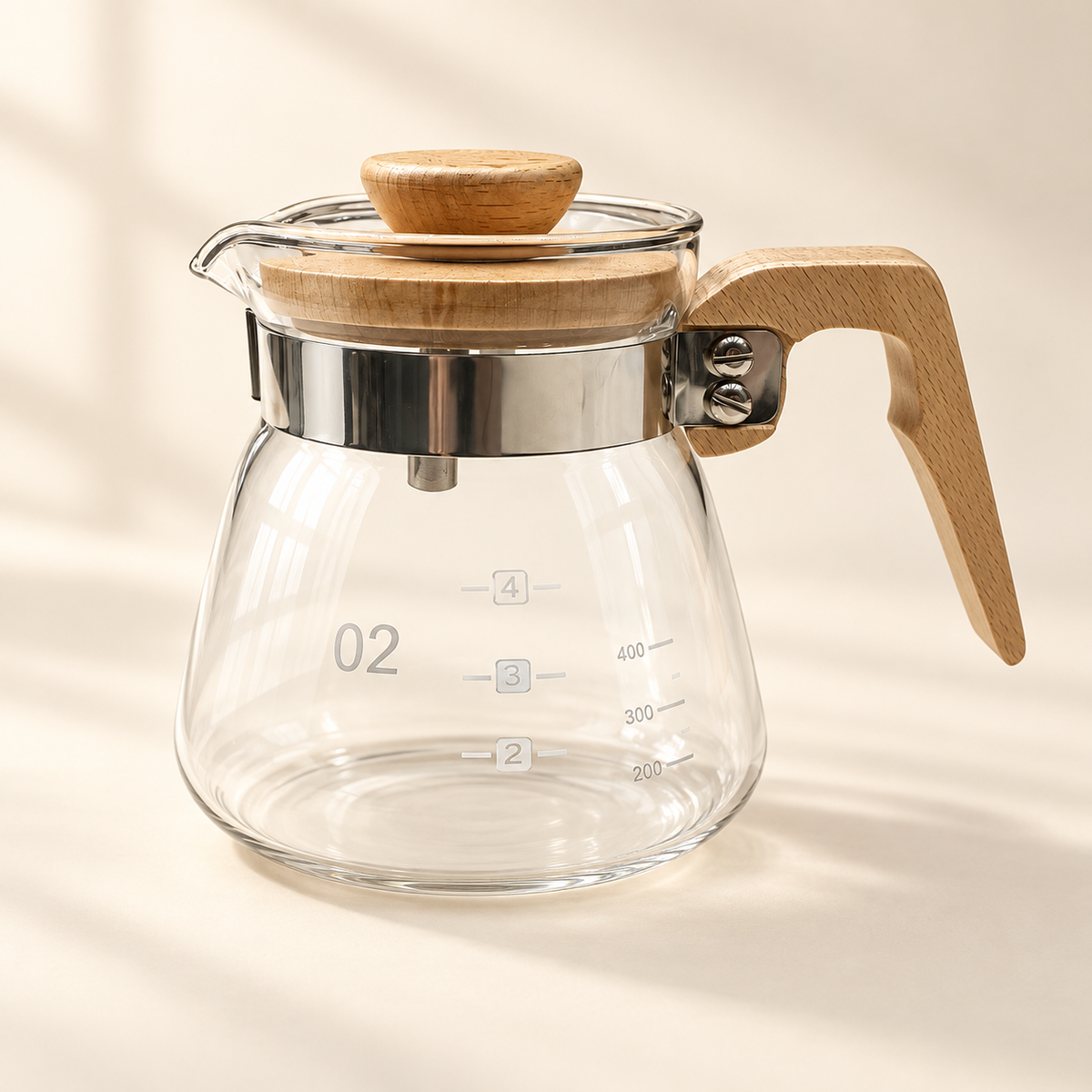 سيرفر V60 زجاجي بمقبض خشبي — 600 مل